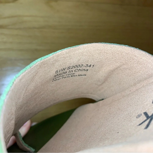 SoftWalk Corsica Sandal in Dark Olive - Size 6.5W - Picture 6 of 11